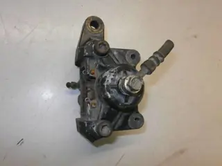 Suzuki GSX550(GN71) Remklauw achter 69100-33400