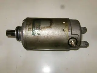 Suzuki GSX550(GN71) Startmotor 31100-43400