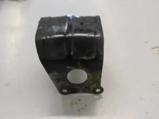 Suzuki GSX550(GN71) Voorspatbord beugel 53114-43400