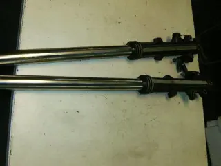 Suzuki GSX550(GN71) Voorvorkpoten