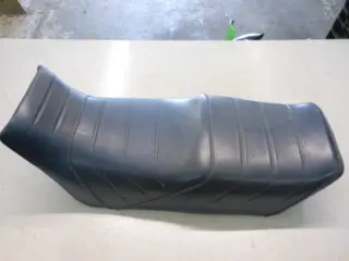 Suzuki GSX550(GN71) Zadel