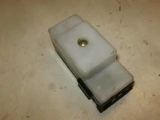 Suzuki GSX550(GN71) Zekeringkast 36740-43401