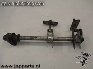 Suzuki GSX600F(GN72) Achterwiel as