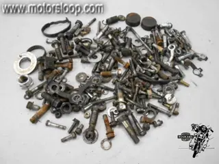 Suzuki GSX750E Diverse bevestigingsmaterialen