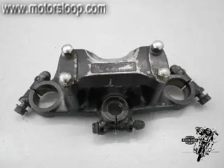 Suzuki GSX750E Voorvork balhoofdplaat