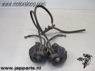 Suzuki GSX750EF(GR72A) Remklauwset voor