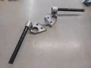 Suzuki GSX750F Stuurhouder met stuurbuizen 56211-20C20