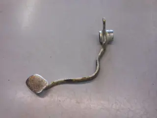 Suzuki GT380 Rempedaal 43110-33002