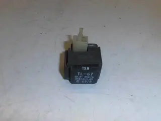 Suzuki RF900R Knipperrelais 38610-45D01