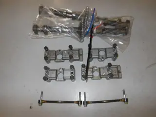 Suzuki RF900R Nokkenas set