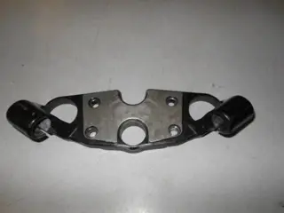 Suzuki RF900R Balhoofdplaat / Stuurplaat 56211-31E00