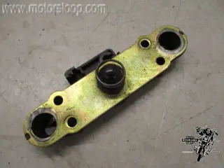 Suzuki RF900R Zadelslot