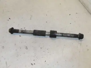 Suzuki TU250X Achterwiel as 64711-08301