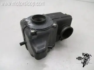 Suzuki VZ800(AF1112) Luchtfilterhuis 1