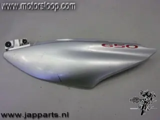 Suzuki XF650(AC1112) Zijkap links grijs