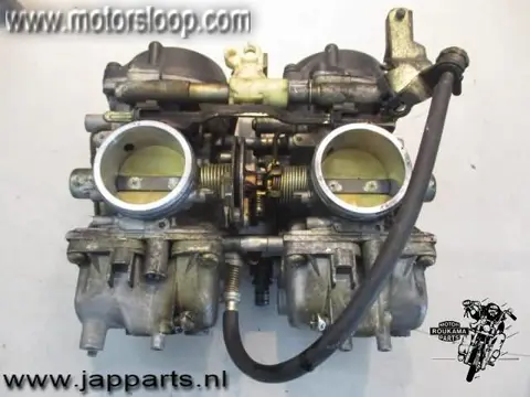 Yamaha TDM850(3VD) Carburateurs