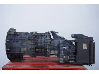 ZF 12AS3001TO+INT 81 32003-6734 (bj 2003)