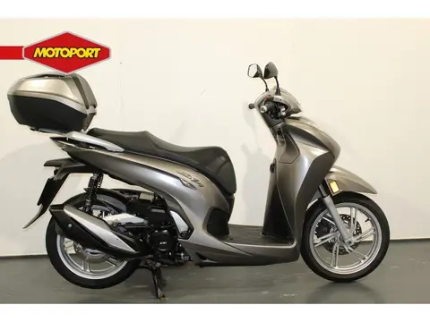 Honda SH 350 I (bj 2022)