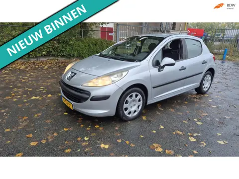 Peugeot 207 1.4-16V XR LEUKE AUTO RIJDT EN SCHAKELT GOED