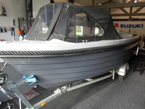 Nieuwe 4.60m sloepjes kleur donkergrijs!