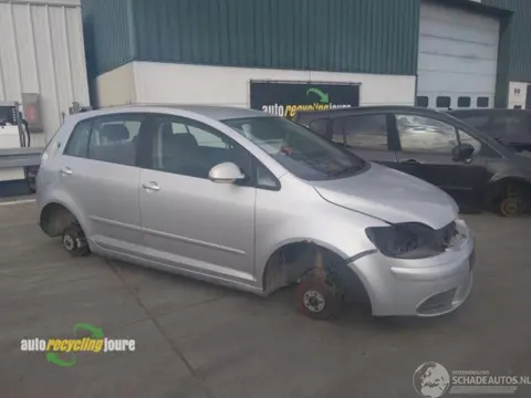 Volkswagen Golf plus Plus (5M1/1KP) onderdelen (kleur: LA7W)