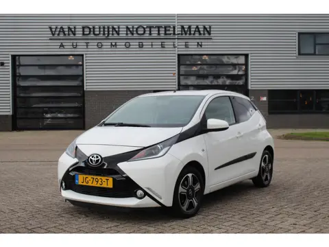 Toyota Aygo 1.0 VVT-i X-Sport / Carplay / Navigatie / N.A.P.
