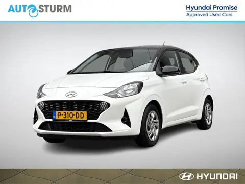 Hyundai i10 1.0 Comfort | Apple Carplay/Android Auto | Two-Tone Lakkleur | Cruise Control | Airco | 