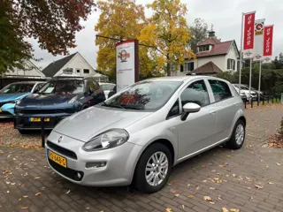 FIAT PUNTO EVO 0.9 TWINAIR POPSTAR / NAVI / AIRCO / TREKHAAK / LM-VELGEN