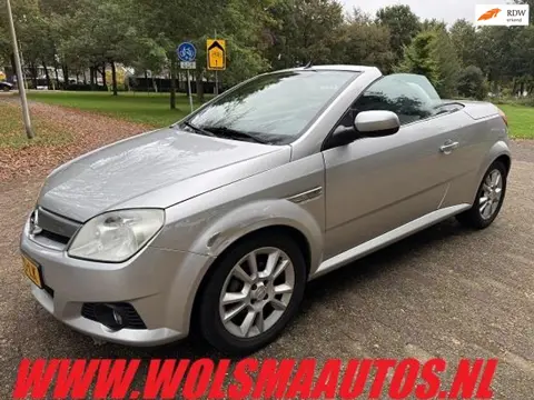 Opel Tigra TwinTop 1.4-16V Sport