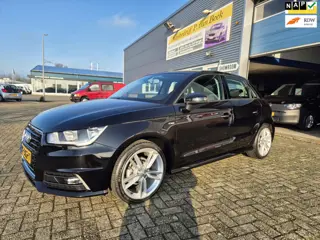 Audi A1 Sportback 1.0 TFSI Adrenalin S-Line
