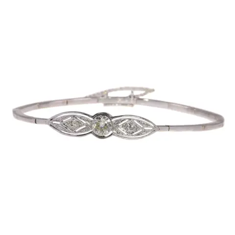 Diamonds of the Deco: A Vintage Bracelet's Timeless Elegance