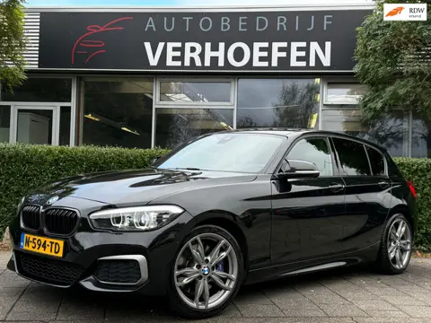 BMW 1-serie M140i xDrive Centennial High Executive - M-PERFORMACE UITLAAT - APPLE CARPLAY DOWNPIPE -