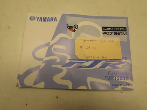 INSTRUCTIEBOEKJE Yamaha FJR 1300 2003 - 2005