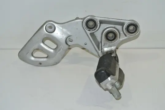 RECHTER SCHETSPLAAT Suzuki GSX R 1300 Hayabusa 1998 - 2007