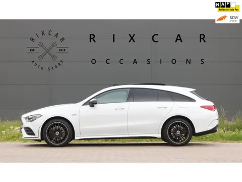 Mercedes-Benz CLA-klasse Shooting Brake 250e PremiumPlus AMG-Line Night Panodak Leder