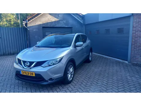 Nissan Qashqai 1.2 Connect Edition,Navi,Climate control,Cruise control,Parking system,Achter rij uit
