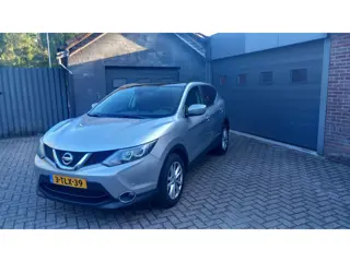 Nissan Qashqai 1.2 Connect Edition,Navi,Climate control,Cruise control,Parking system,Achter rij uit