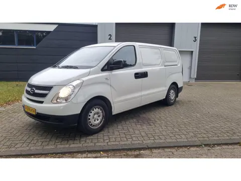 Hyundai H 300 GEZOCHT GEVRAAGD ALLE HYUNDAI H200 H300 H100 H 200 TOPPRIJS 0613896819
