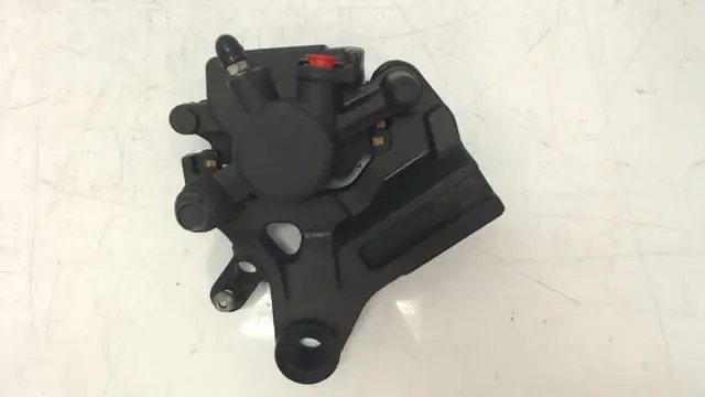 ACHTER REMKLAUW Yamaha MT 03 2005 - 2015