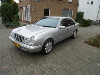 Mercedes-Benz E-klasse E-280 Elegance Automaat