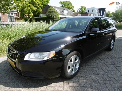 Volvo V70 1.6D 109pk Kinetic Clima Cruise Trekhaak 1300kg 203.000km
