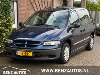 Chrysler Voyager 2.4i SE Invalide mindervalide rolstoel auto