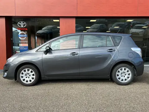 Toyota Verso 1.6 VVT-i Comfort | Trekhaak | Park. Sensoren | 100% Dealeronderhouden!