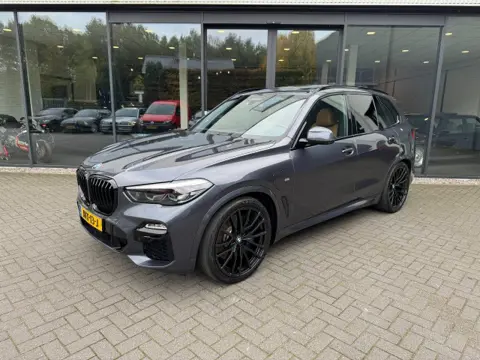 BMW X5 xDrive45e M-Sport,Luchtvering,HUD,Pano,LED,TV'S,Keyless,Stoelverw V+A,