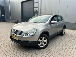 Nissan Qashqai 1.6 Acenta Pano/ Trekhaak Jaar apk