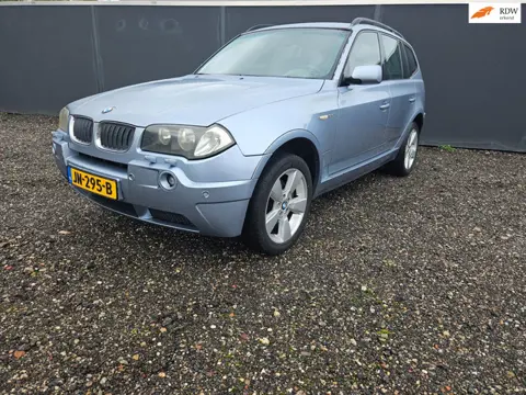 BMW X3 3.0i Executive AUTOMAAT/TREKHAAK/LEDER/CARPLAY