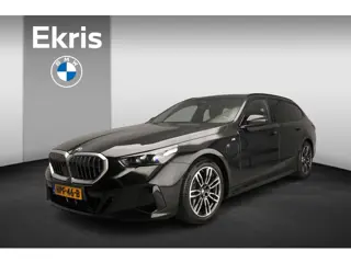 BMW 5 Serie Touring 530e | M-Sportpakket | LED | Navigatie | Panoramadak | Trekhaak | Sportstoelen |