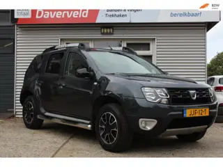 Dacia DUSTER 1.2 TCe 4x2 Blackshadow nieuwe distributie-set, trekhaak, side-steps, boekjes, navigati