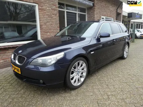 BMW 5-serie Touring 523i Executive Automaat / Leder / Navi