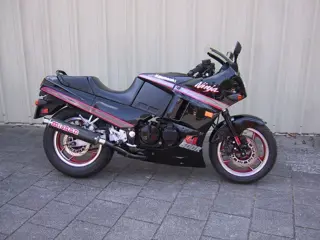 Kawasaki GPX 600 R (bj 1990)